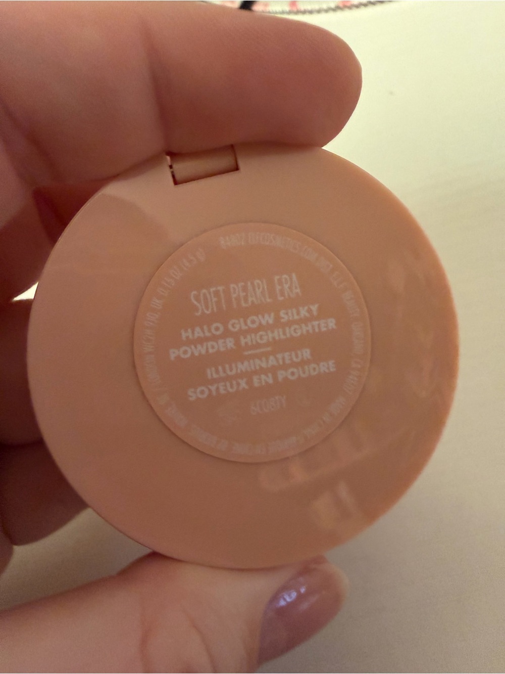 ELF Highlighter - Picture 3 of 4